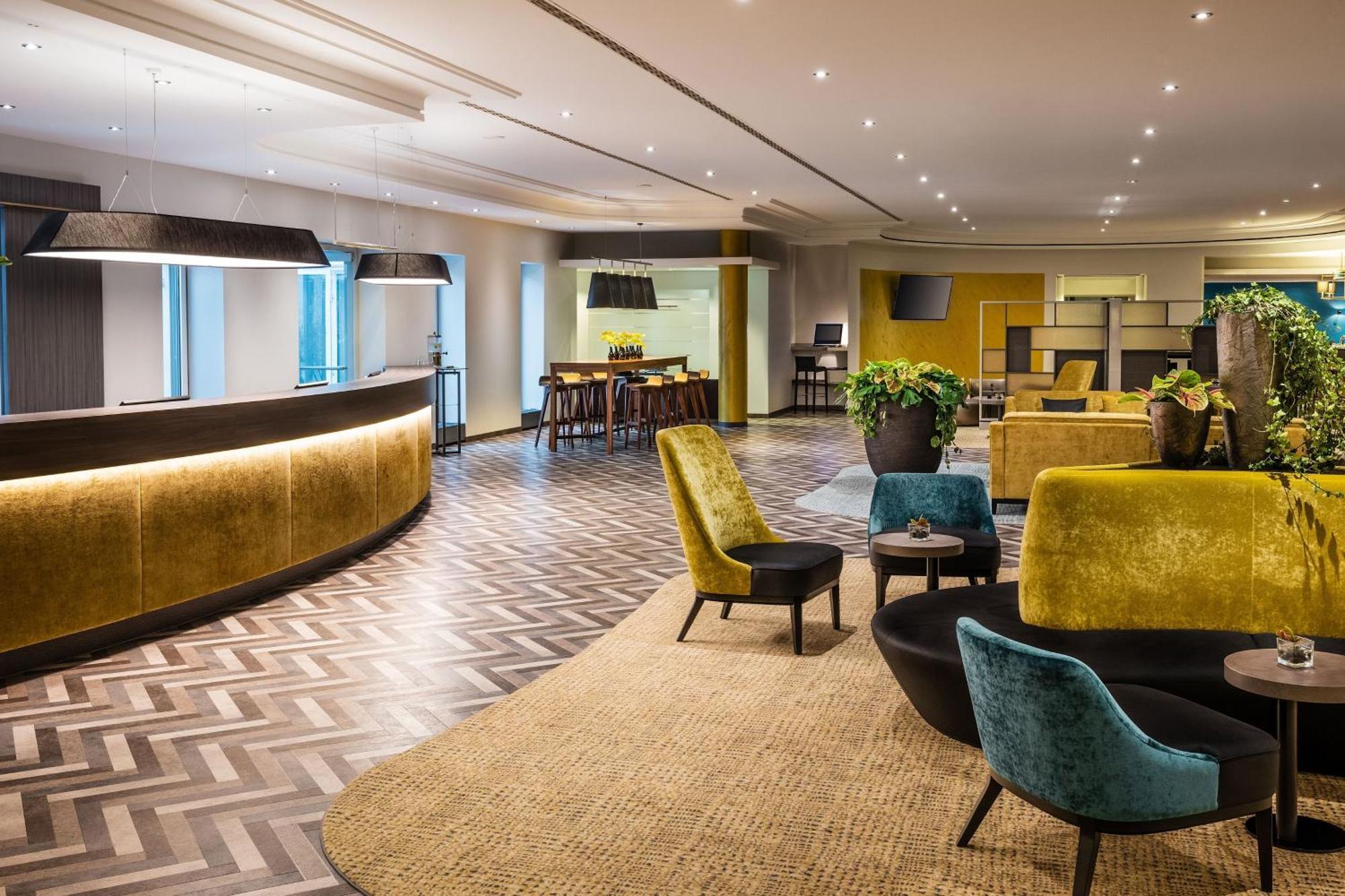 Sheraton Duesseldorf Airport Hotel — Photos 1